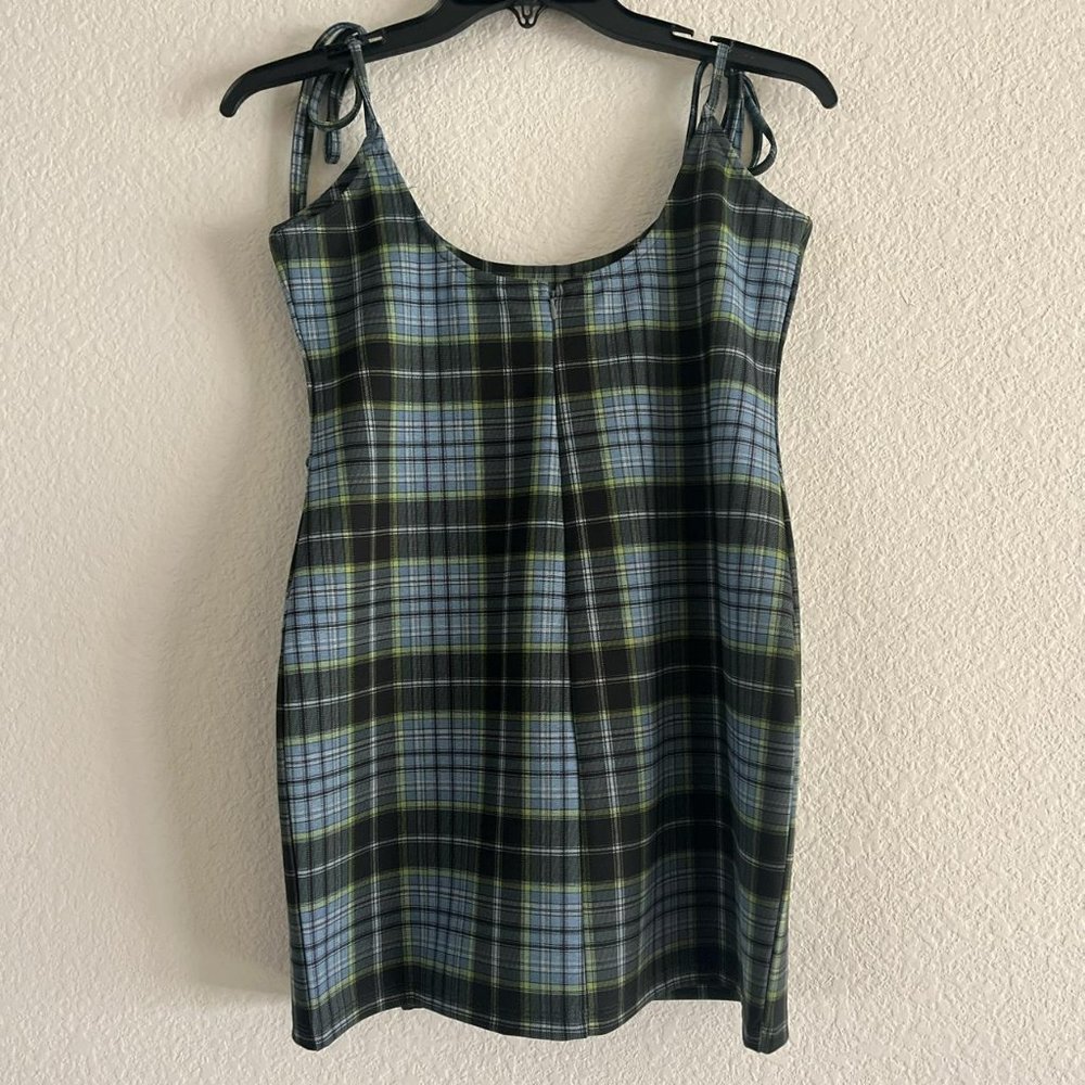 FN PLAID DRESS - Picture 2 of 5